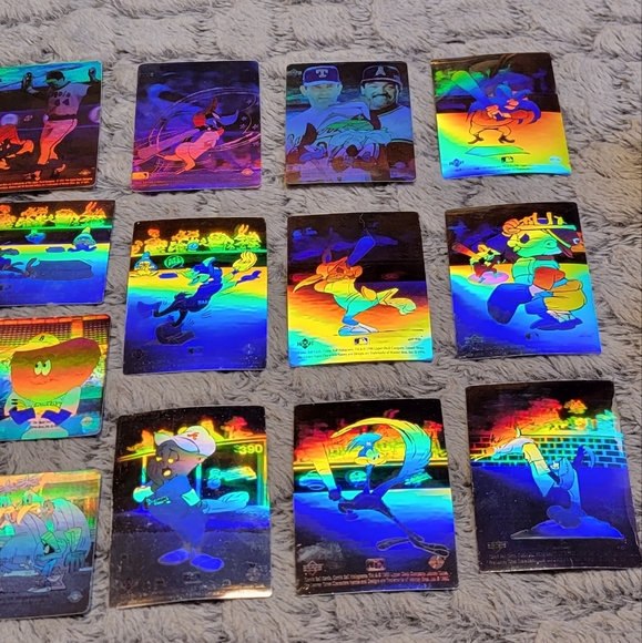 VTG 90s! LOONEY TUNES Comic Ball Series 1  Hologram Cards Upper Deck 297 Cards - Picture 7 of 7